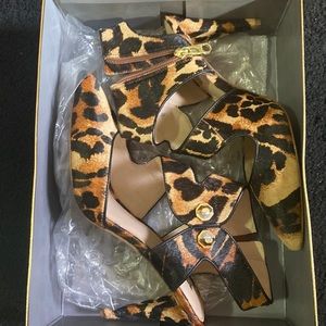 Louise et Cie zeopard/Black size 8